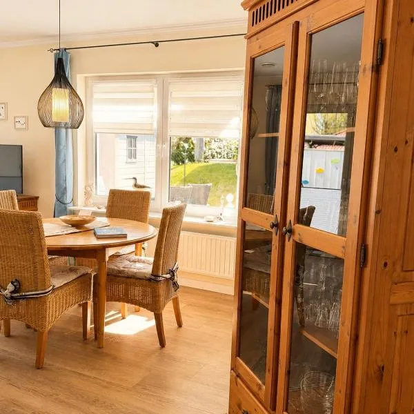 Ferienhaus SOL -, Hotel in Staphel