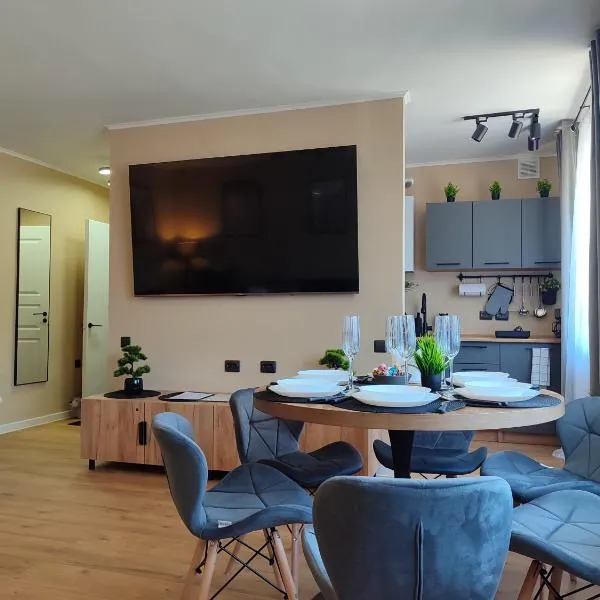 Stylish City Center Apartment - Near Border - Self Check-In, hotell i Narva