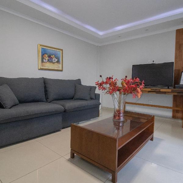 MAU21 - Av. Brasil. 3 Dorm, Climatizado, Churrasq