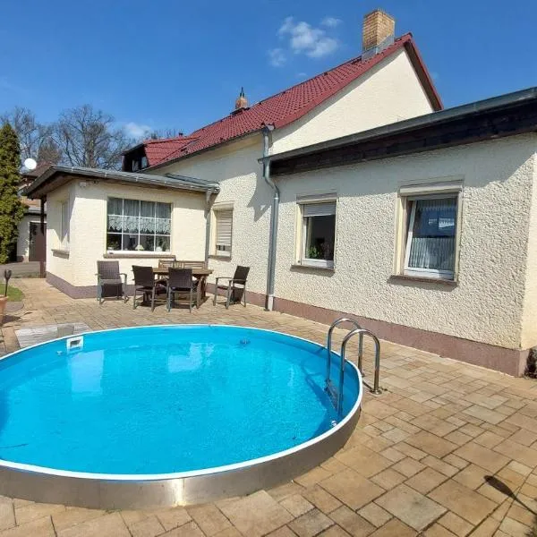 Ferienwohnung Tor zur Dubrow, hotel en Heidesee