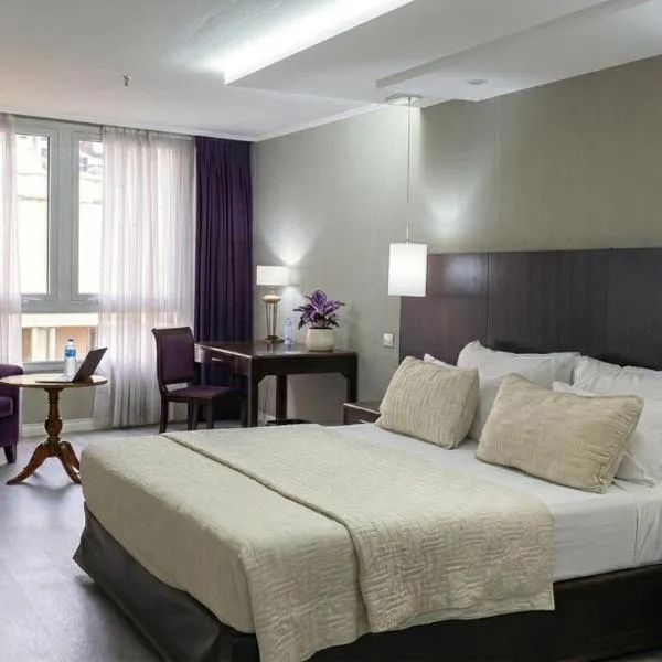 Howard Johnson Plaza by Wyndham Buenos Aires Florida Street, hotel u Buenos Ajresu