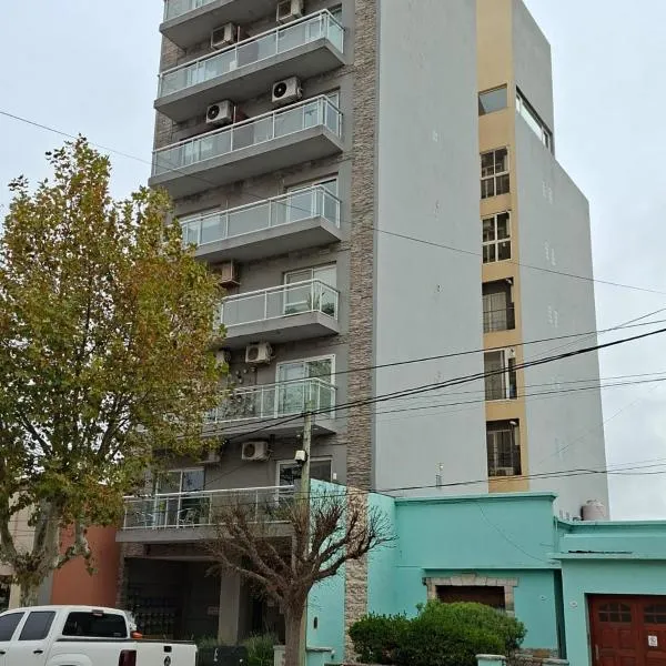 Departamento Vive en pleno Centro Casarent A, hotel in Carlos Casares