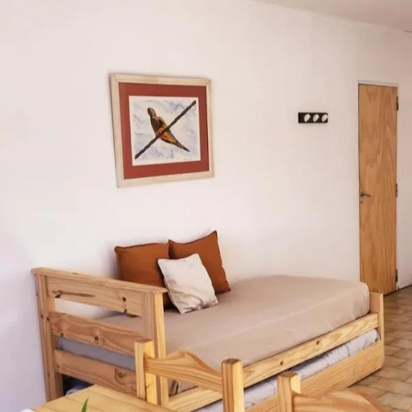 PISO UNO Gran Living Comedor y Habitación PET FRIENDLY con AUTO CHECK IN para 4 personas CLICK PARA VER TODAS LAS FOTOS, hotel a Bahía Blanca