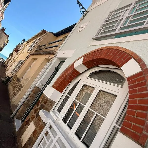 30 m plage Le Roulis classée 3 étoiles, jolie maison entièrement rénovée en 2024, hotel in Les Sables-d'Olonne