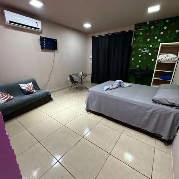 Quarto próximo ao parque de exposição BR163, Hotel in Dourados