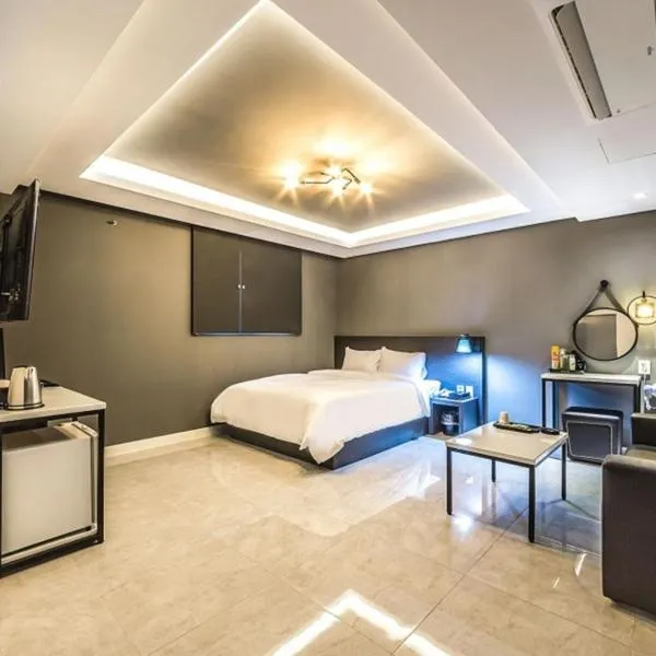 Chuncheon Hotel View, hotel a Chuncheon