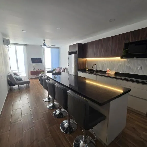 hermoso departamento totalmente equipado ,céntrico, aberca, elevador , estacionamiento privado, hotel i Mazatlán