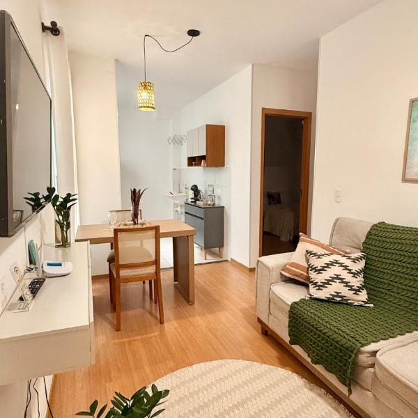 JIREH STAY - Apto ao lado Hospital 3 Colinas - Ar-condicionado - WI-FI - Estacionamento - Portaria 24hr