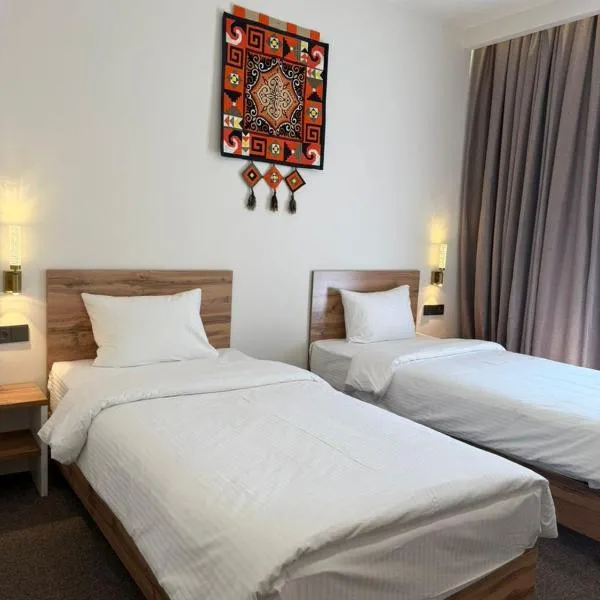 TES Hotel, ξενοδοχείο σε Osh
