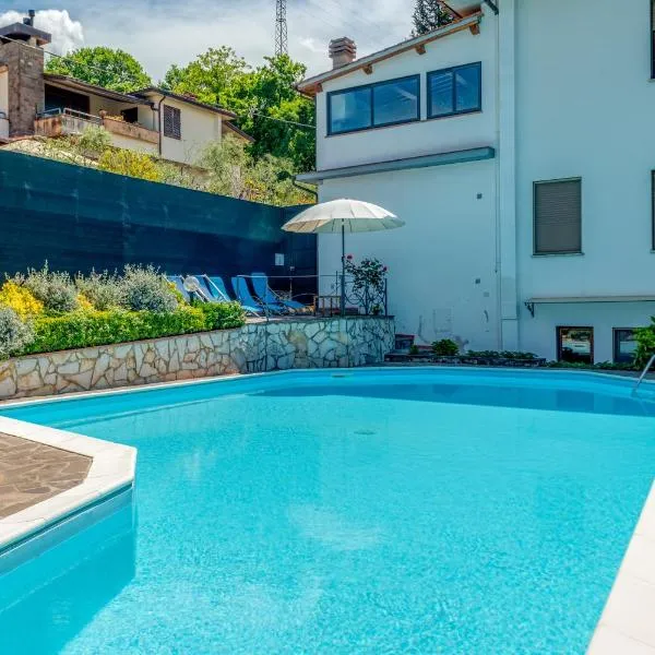 Guest House Fantaccini con Piscina, khách sạn ở Pelago