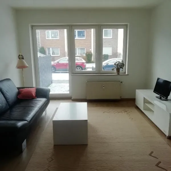 lichtdurchflutete 2 Zimmer Wohnung, hotell i Dinslaken