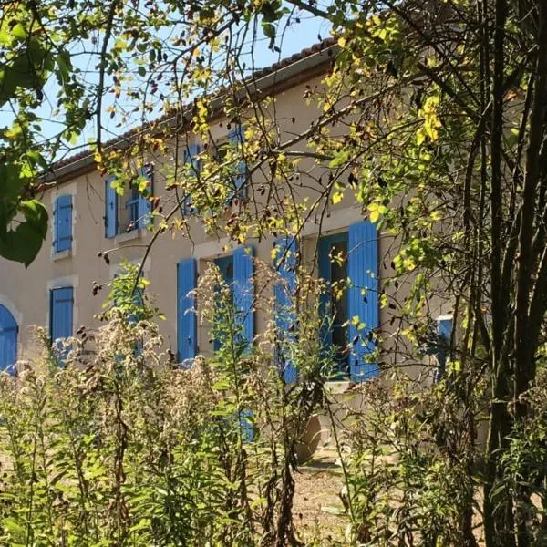 Maison d'hôtes La Chabanaise - Marais Poitevin, hotel din Cramchaban
