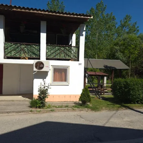 Vikendica Bagremov hlad Apatin, hotel i Apatin