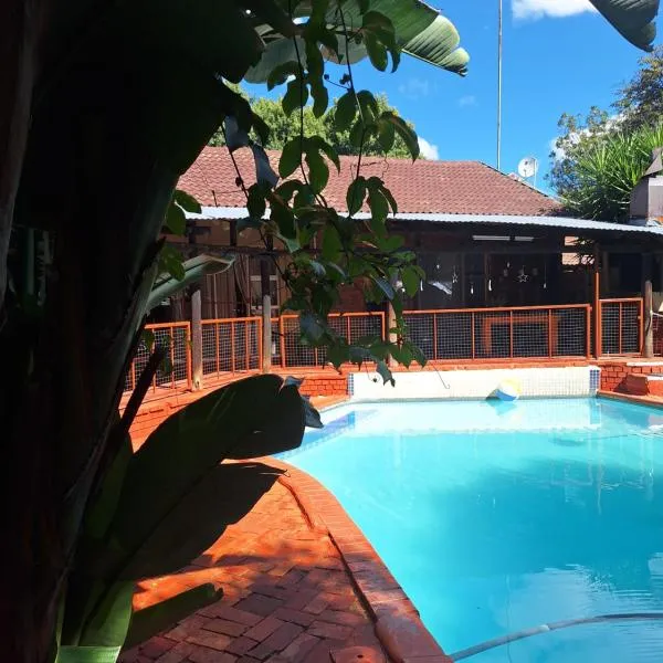SMAPERS GUESTHOUSE, מלון בבריטס