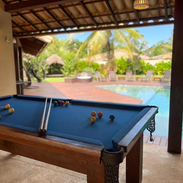 5min da Pitinga - Família reunida, 5 suítes com ar, piscina privativa, jardim e mesa de bilhar - Foto 5