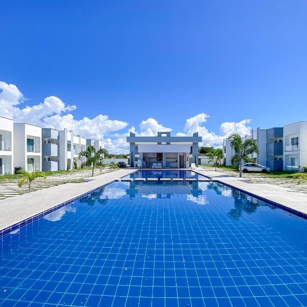 Apto em condomínio próximo a praia do mutá (Resort Latorre). Condomínio com piscina e área gourmet.