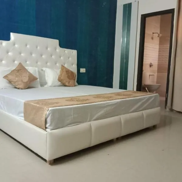 City Palace, Hotel in Zirakpur