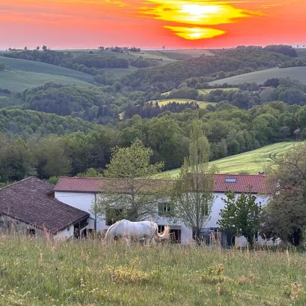 La-Vialette Chambres d Hôtes – hotel w mieście Mont-Roc