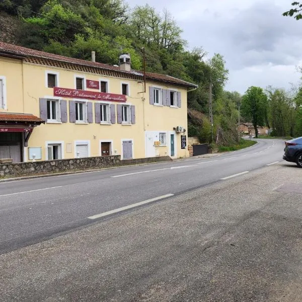 Appartement refait dans ancien hôtel restaurant, hotel a Saint-Uze