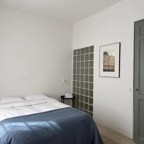 Apartamento de diseño 2 habitaciones โรงแรมในMóra la Nova