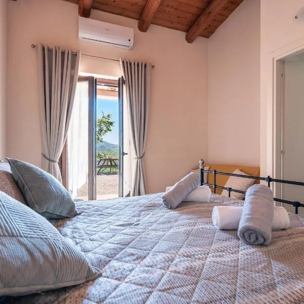PinetoAlba Country House, hotel v destinácii Scerne