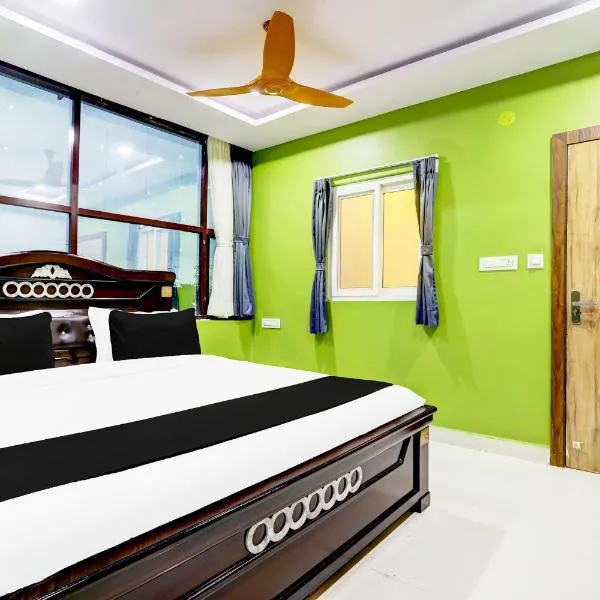 Hotel O Savoy Grand, khách sạn ở Warangal