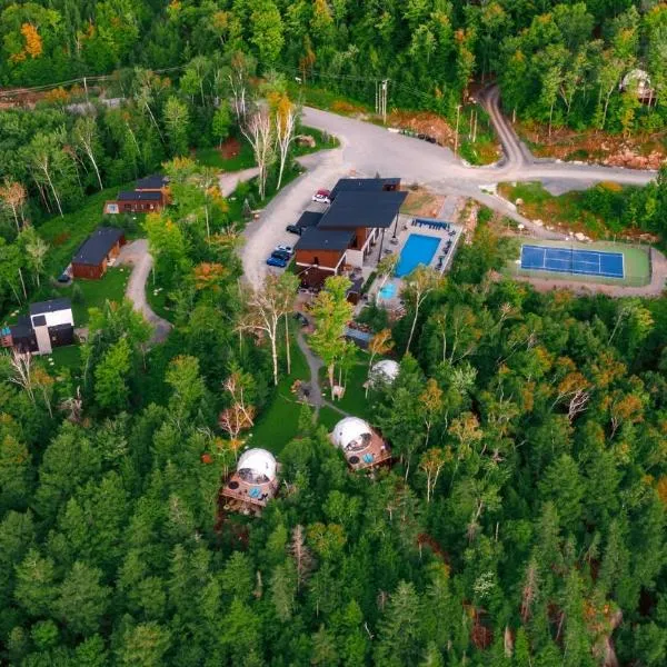 Bel Air Tremblant Hotel - Dômes & Chalets, hótel í Mont-Tremblant