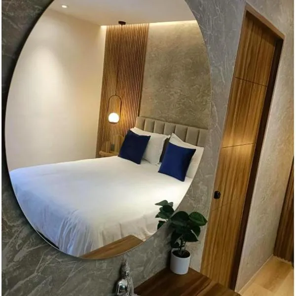 SUEtes tres4dos, hotel a Città del Messico