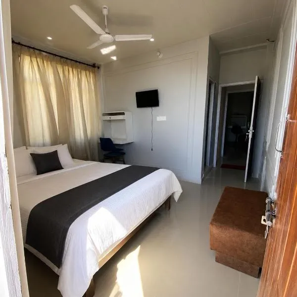 The Homely Hills, hotel u gradu 'Shogi'