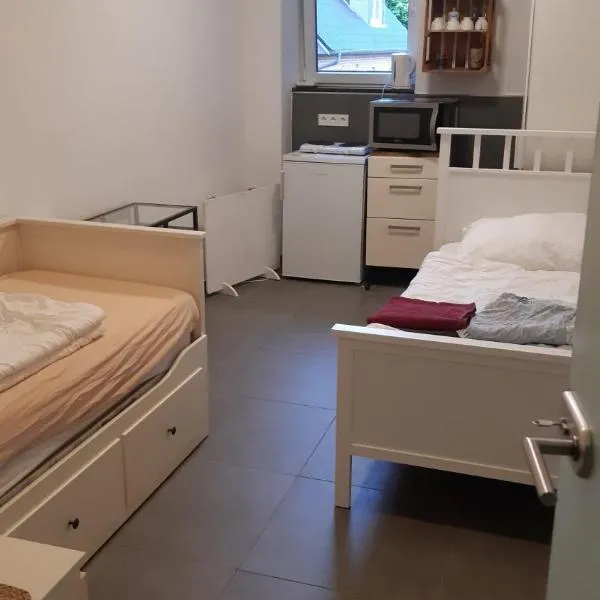 Zimmer auf Bauernhof, хотел в Kürten