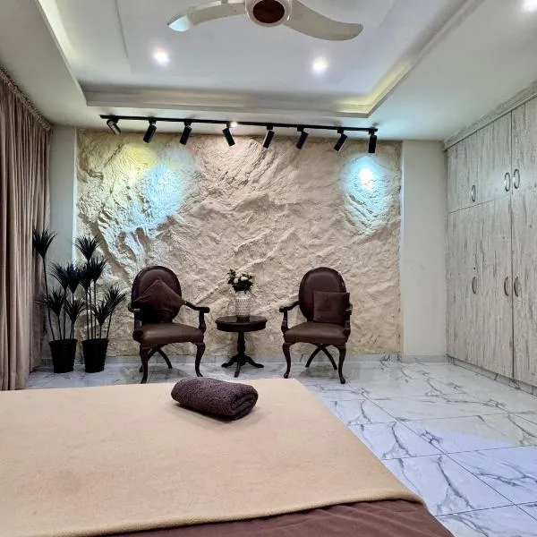 Luxury Family Apartment AC, Fast Wifi & Parking, khách sạn ở Rawalpindi
