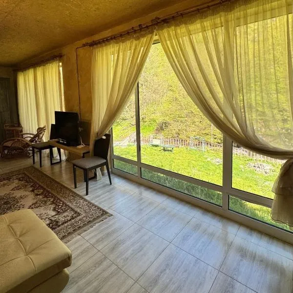 Riviera Guesthouse, hotel a Dilijan