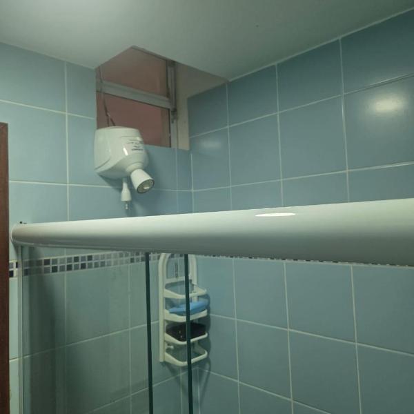 RIO PRAIA LOFT COPACABANA COBERTURA COM VARANDA PROXIMO PRAIA DE COPACABANA COM 2 CAMAS COPACABANA ARPOADOR com camas de casal e solteiro ,quarto reversivel , POSTO 6 garagem a parte diaria 50 reais - Foto 3