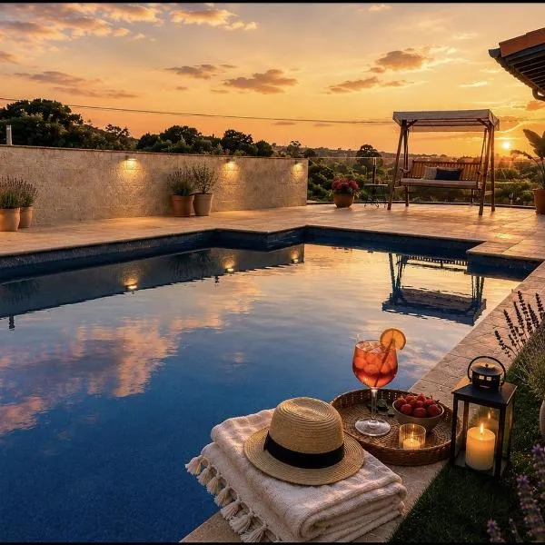 La Carrera, villa moderna con piscina privada en Mogro Cantabria, ξενοδοχείο σε Mogro