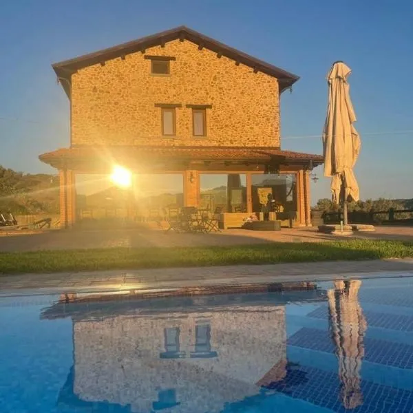 Il casolare, hotel a Borgia