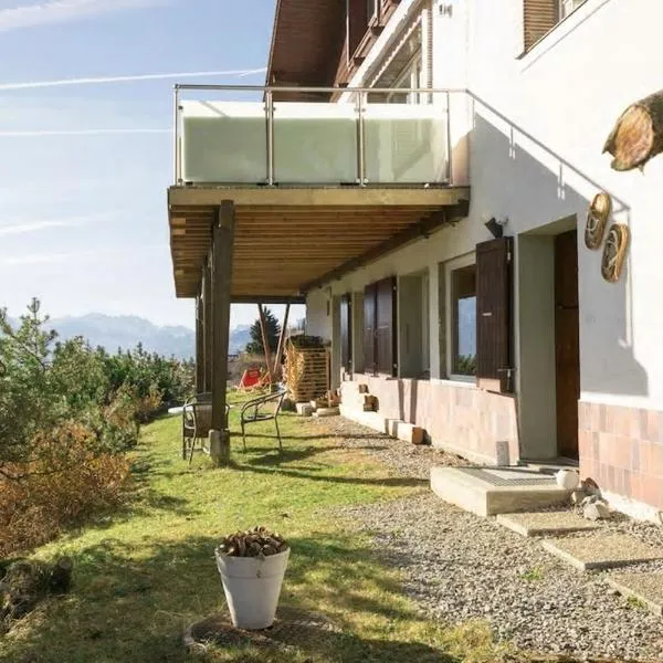 La petite Silene – hotel w mieście Leysin