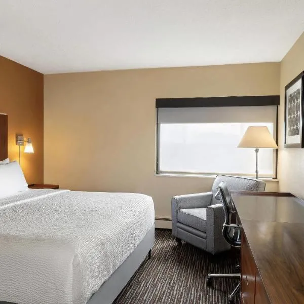 Royle Hotel Milwaukee Airport, ξενοδοχείο σε Μιλγουόκι