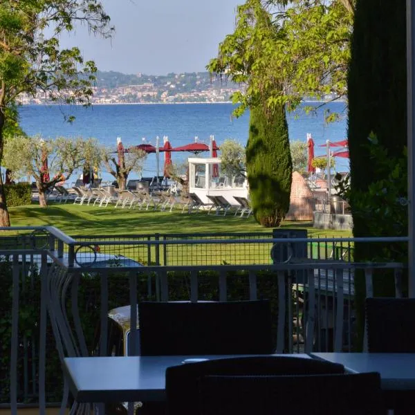 Hotel Luna, hotell Sirmiones