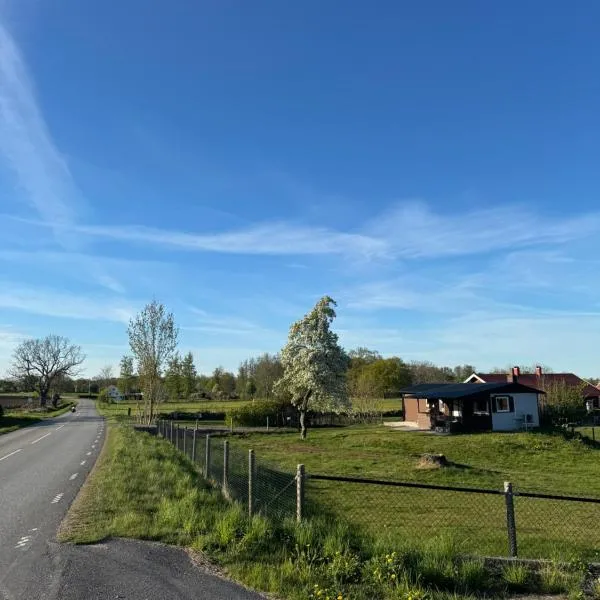 Self catering accommodation - självhushållet boende - renovated may 2026!, hotel i Skövde