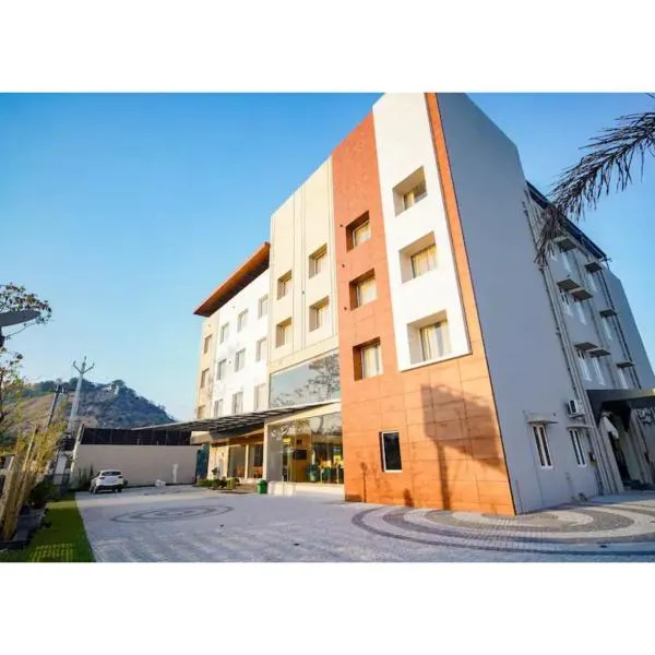 Hotel Nakshathra- A Royal Stay, hotel in Palni