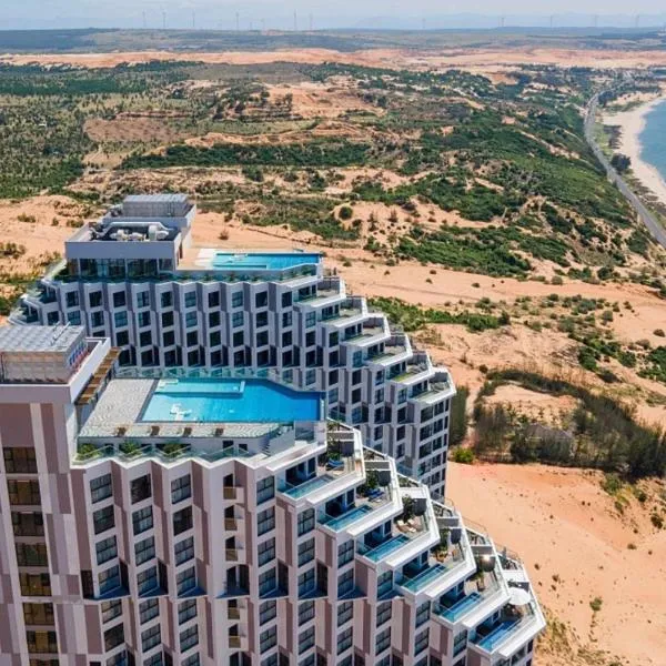 Apec Mandala Cham Bay Mui Ne Condotel Sea View, מלון במואי נה
