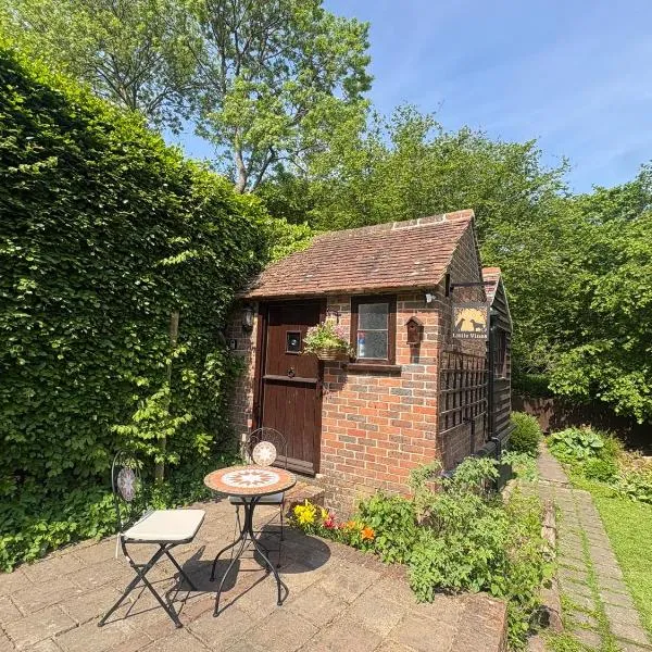 Little Vine Cottage in the grounds of Leeds Castle, hotelli kohteessa Maidstone