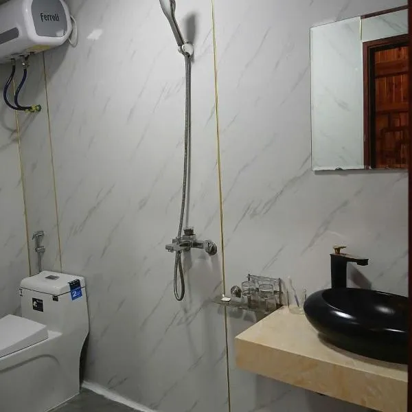 Sapa Rock Hill Homestay, hotell i Tả Van