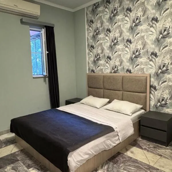 The Corner Hotel, hotel v mestu Yerevan