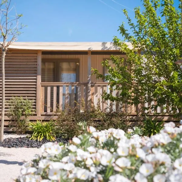 Camping les Tamaris ***, hotel in Martigues