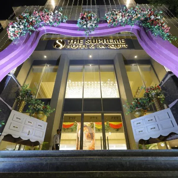 The Supreme Hotel and Banquet, hotel di Gaya