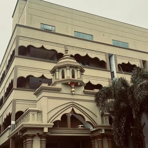 Hotel Sangiliyan, hotel v mestu Jaffna