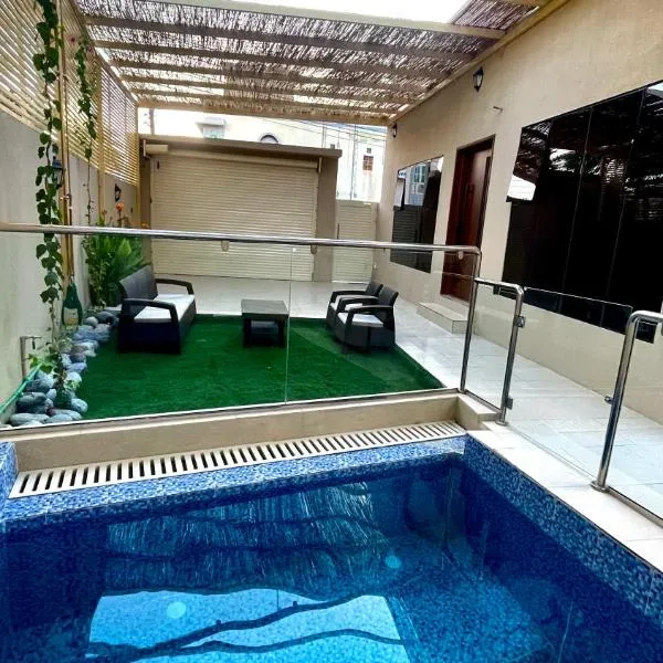 Thuraya chalet، فندق في نزوى‎
