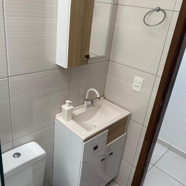 Casa completa, e bem localizada - Foto 3