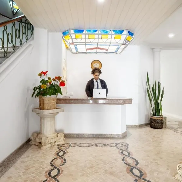 The Royal Guesthouse, hotel Faróban